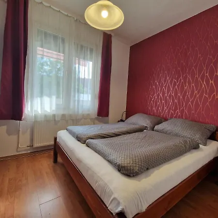 Clarissa Apartment *