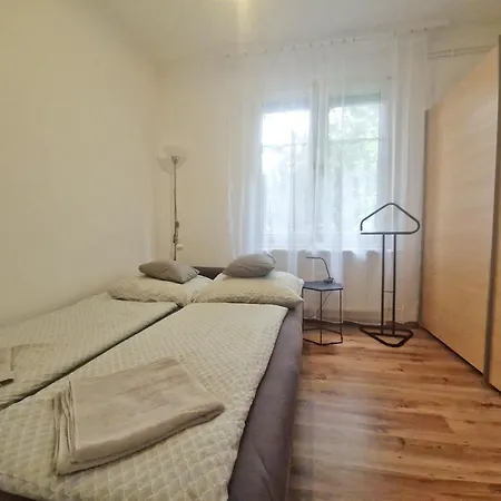 Clarissa Apartment Eger
